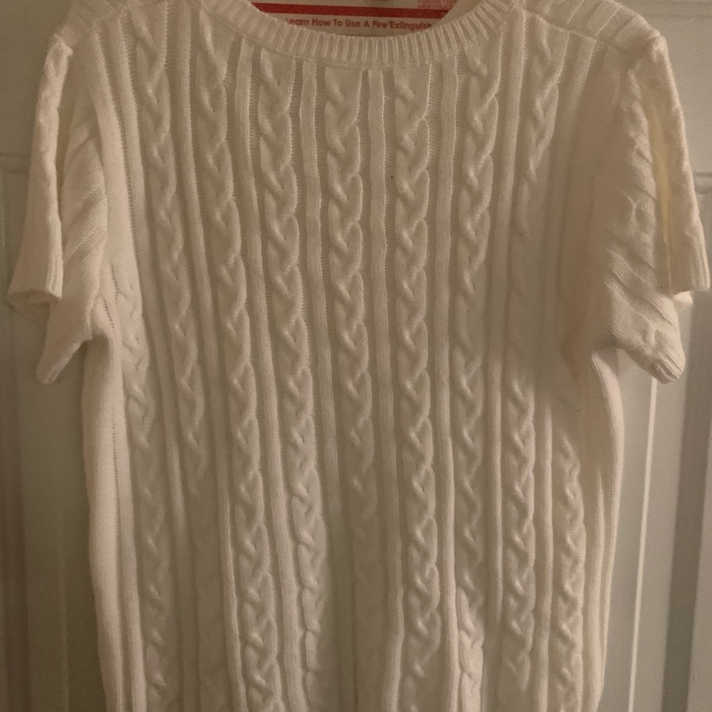 Knit, white top
